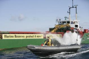 Stones action for Marine Reserve