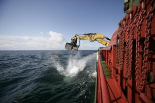 Stones action for Marine Reserve