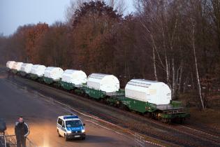 Castor Transport in Loading Station Dannenberg