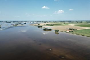 Volunteers Help the Flooded Community in Emilia Romagna