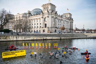 Ice Bathing for the Climate Money in Berlin