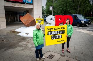 Climate money - Protest against social coldness - SPD Berlin