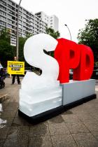 Climate money - Protest against social coldness - SPD Berlin