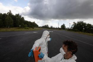 Examination around Chornobyl for Radioactivity