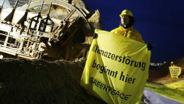 Protest gegen Braunkohletagebau Jänschwalde in der Lausitz. Dezember 2008