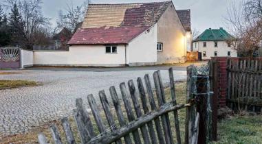 Leerstehendes Gehöft in Pödelwitz