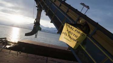 Protest gegen Kohleabbau in Svea bei Spitzbergen.Oktober 2009