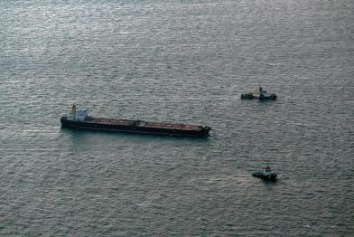 Havarierter Öltanker Eventin vor Rügen