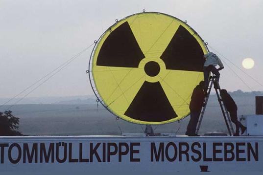 Greenpeace-Aktion am Atommüll-Lager Morsleben am 17. August 1993