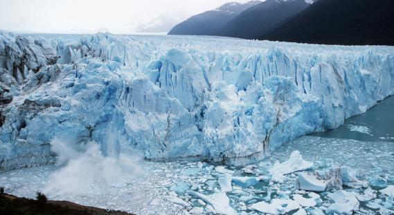 Der kalbende Perito-Moreno-Gletscher.