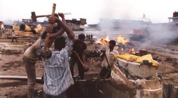 India ship wrecking