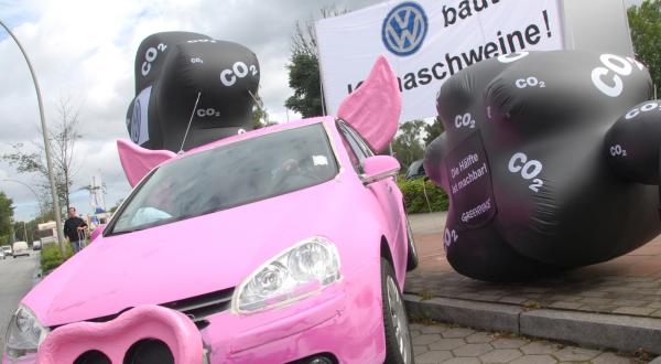 Smile trifft VW: Klimaaktion bei Volkswagen in Hamburg