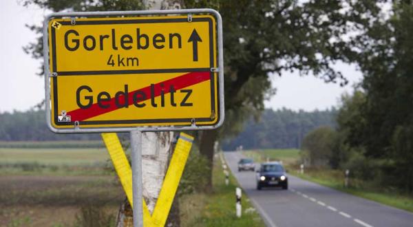 Ortsschild Gorleben am Ausgang Gedelitz 10.09.2010