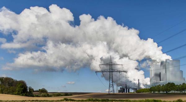 Kohlekraftwerk Neurath nahe Grevenbroich in Nordrhein-Westfalen