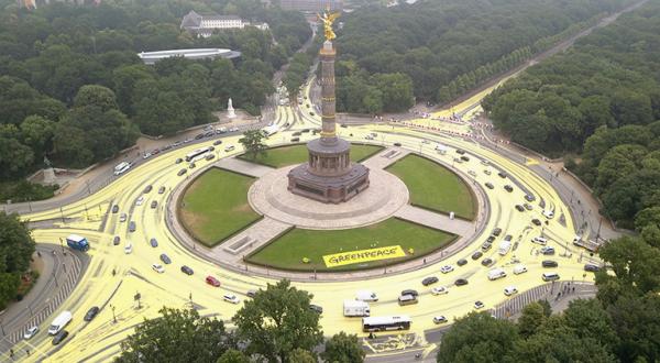 Protest an der Berliner Siegessäule im Juni 2018