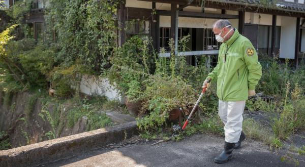 Heinz Smital in Namie, Präfektur Fukushima, Japan