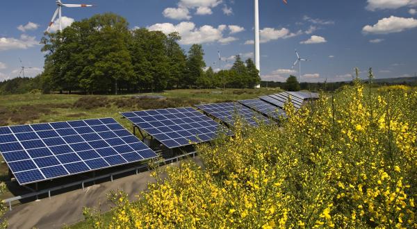 Morbacher Energielandschaft auf dem Gelände eines ehemaligen US Munitionslagers, Mai 2008