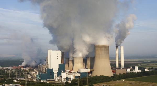 Braunkohle-Kraftwerk Niederaussem von RWE