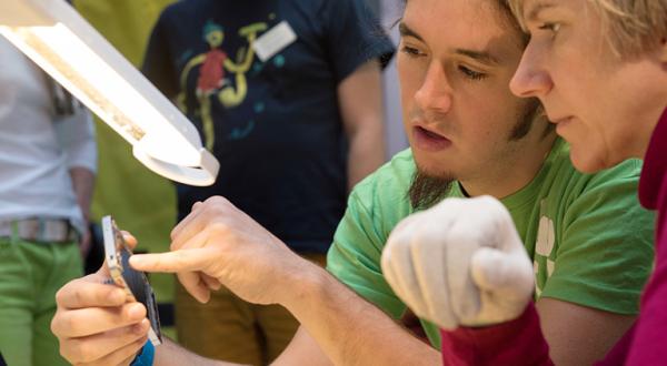 Repair-Café in der Greenpeace-Zentrale in Hamburg