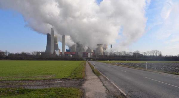 RWE Braunkohlekraftwerk in Niederaussem, Februar 2013