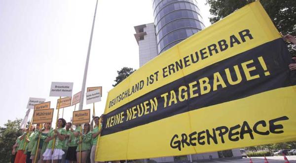 Protest vor Vattenfall-Zentrale für Kohleausstieg, im Juni 2011